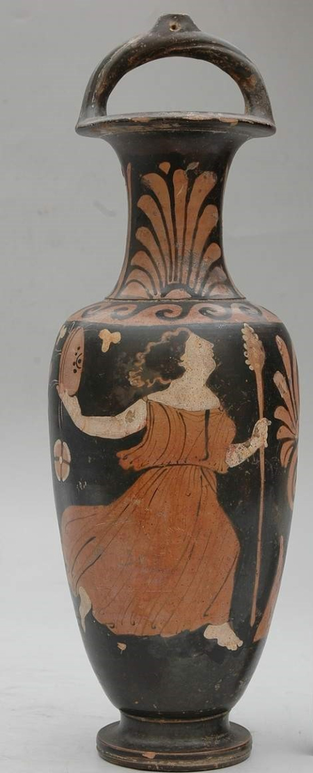 Waza grecka z namalowaną kobietą tzw. menadą.
