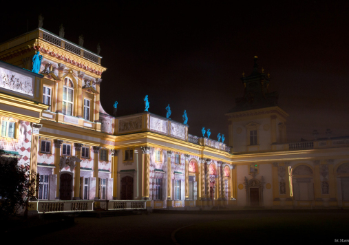 Mapping na fasadzie pałacu